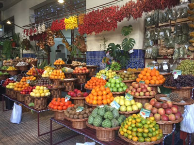 Madeira mit allen Sinnen erleben in der Markthalle in Funchal